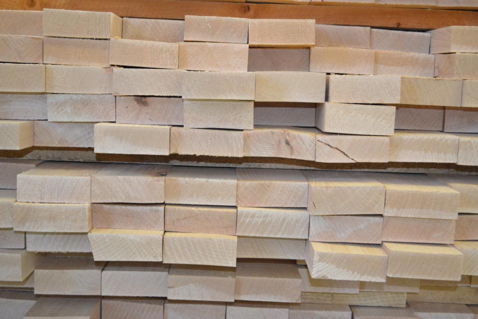 Zugeschnittenes Holz für die Industrielle Holzverarbeitung