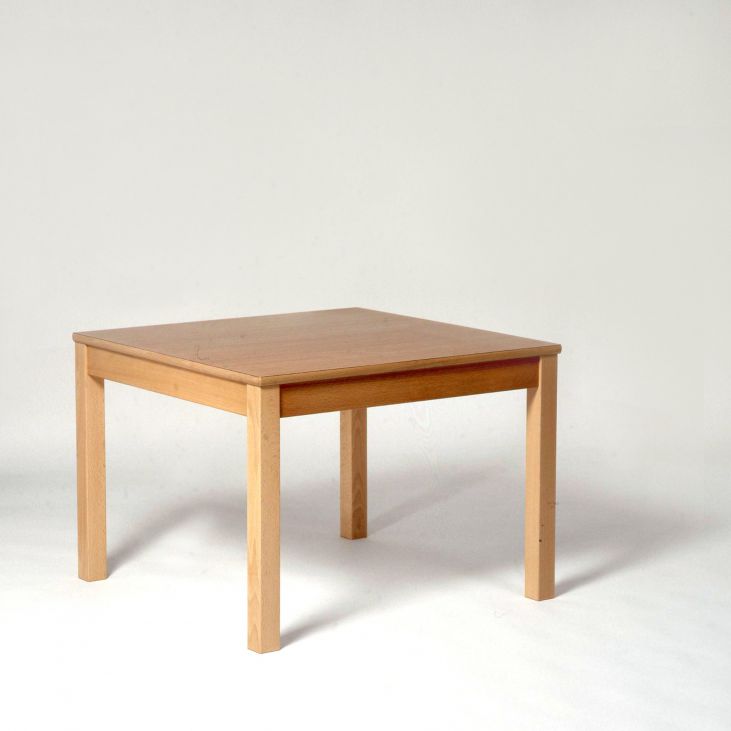Tisch KH 100x100 cm